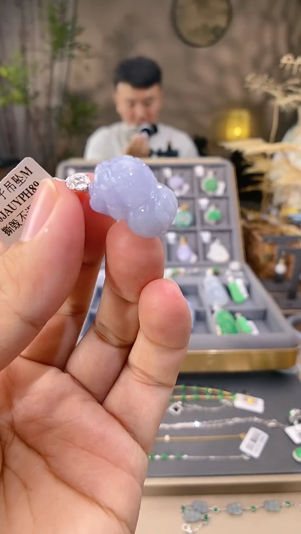 吊坠(不含链)18K金镶嵌翡翠翡翠