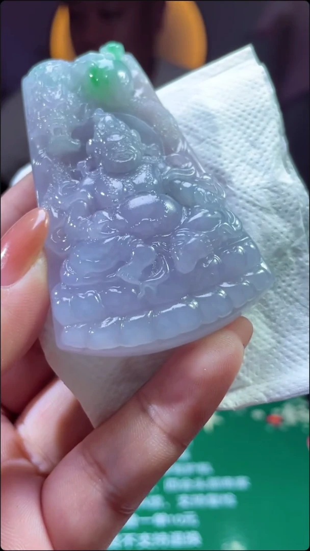 定制翡翠未镶嵌人物