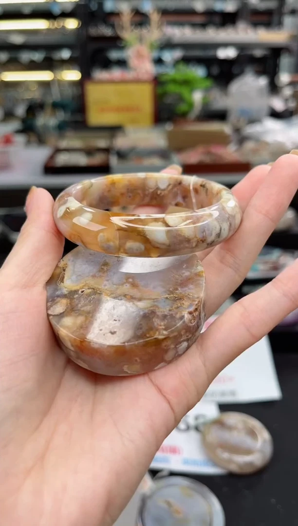 【闪购商品】石英质玉手镯未镶嵌56圈口（赠品镯心）1687161