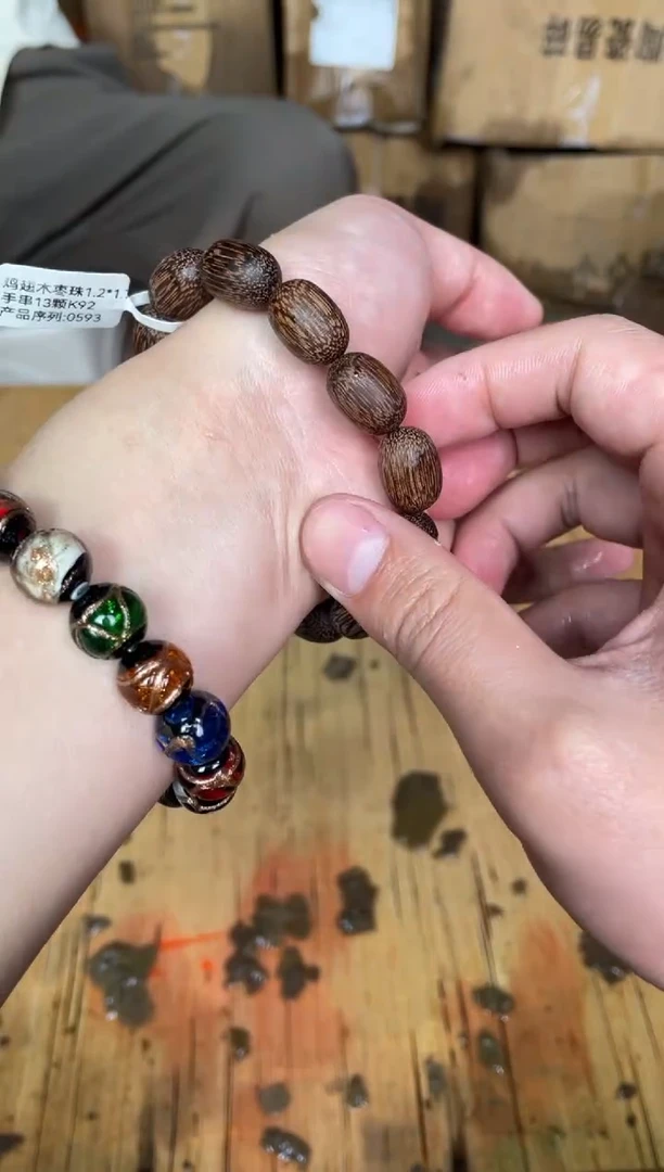 木质非金属捧月文创福利闪购商品无礼盒