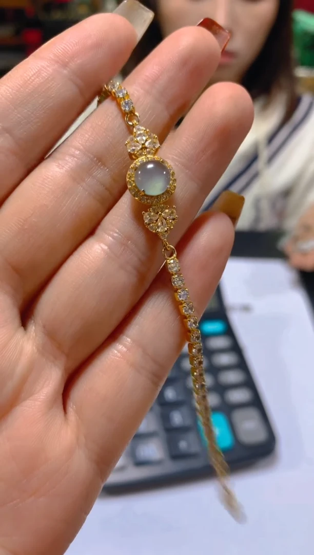 未镶嵌手链翡翠多样性发一