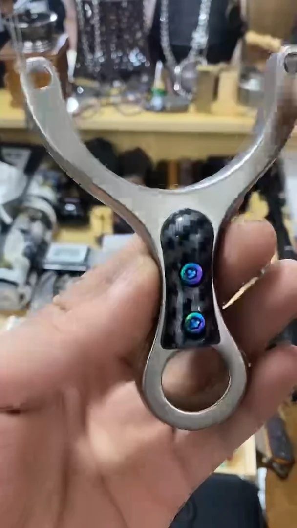 瓷片闪购商品  如图所示