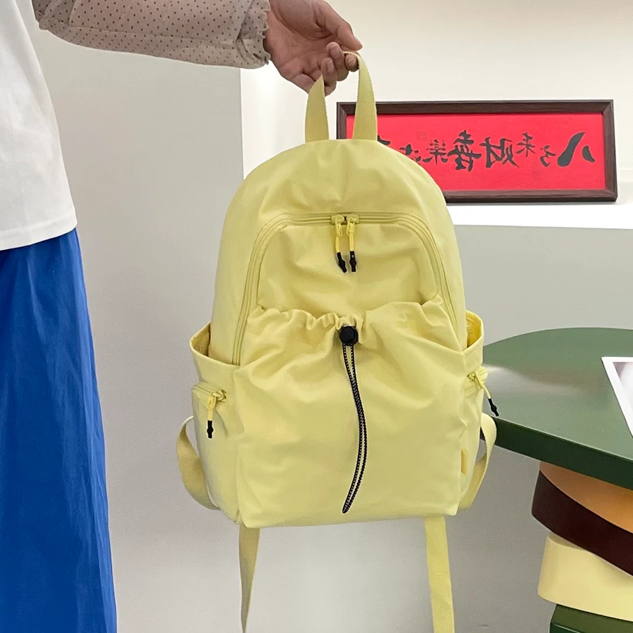 简约纯色褶皱尼龙双肩包通勤大容量轻便休闲旅行女大学生电脑包