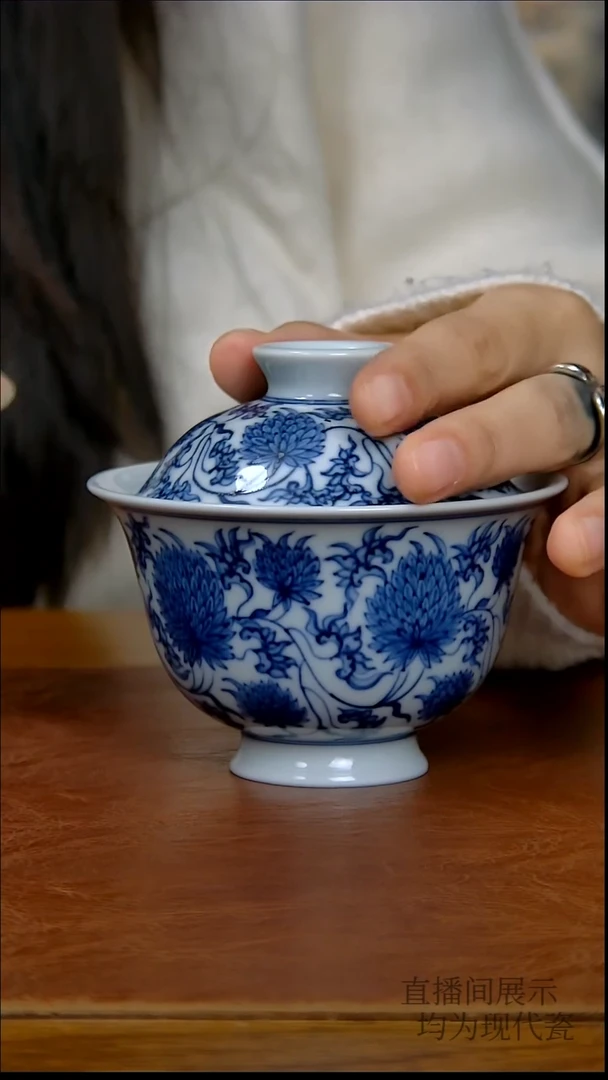 其他瓷仿明团菊两才盖碗