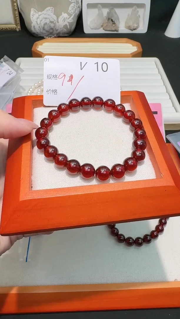 【闪购商品】石榴石手串未镶嵌多样性发一V10