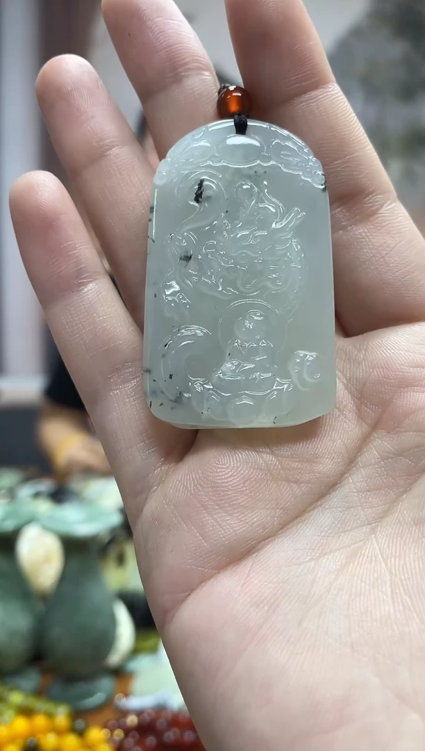 未镶嵌岫玉吊坠·