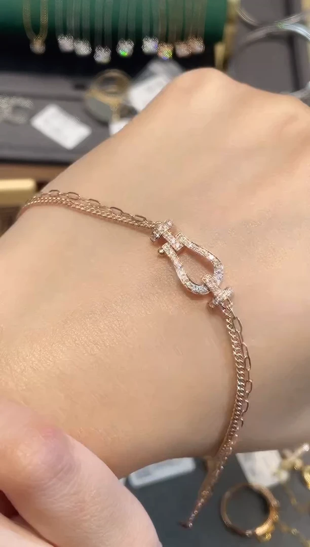 【闪购商品】钻石手链18K金镶嵌H  马蹄手链