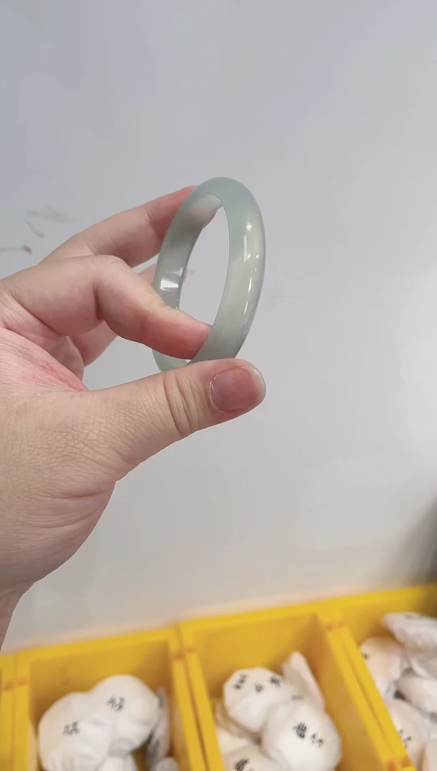 【闪购商品】玛瑙/玉髓手镯未镶嵌015圈口54