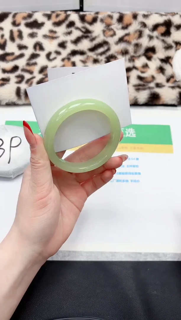 【闪购商品】石英质玉手镯未镶嵌33-56