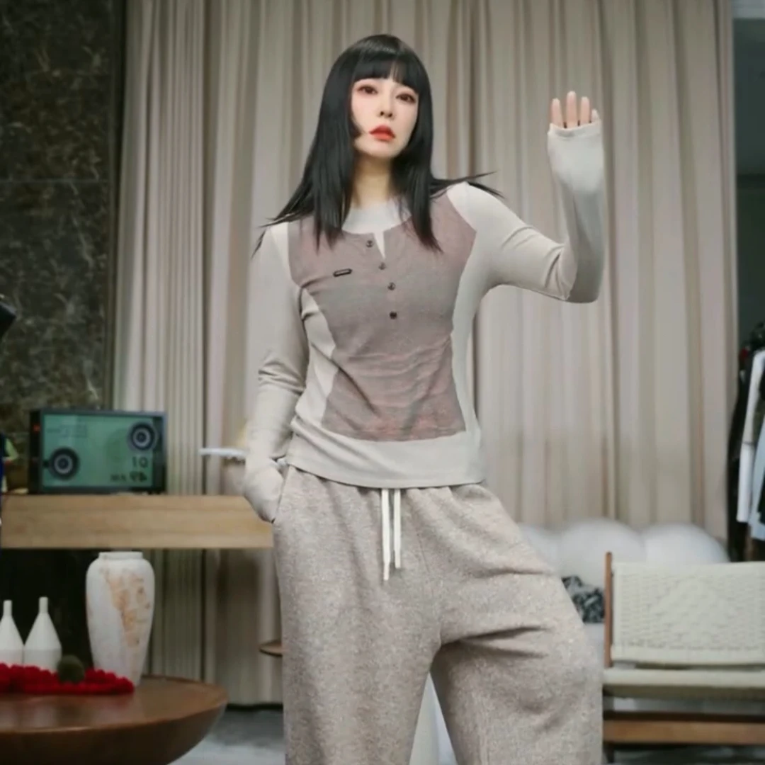 infobyfive颛鲕秋冬数码印花假两件蛮腰加绒打底衫壹NF0509010