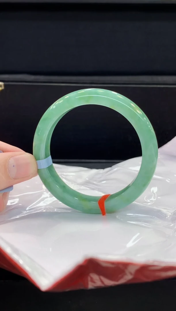 未镶嵌手镯翡翠翡翠手镯