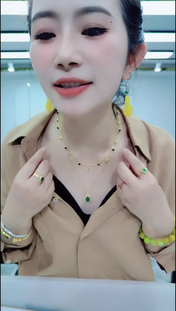 08102黑镶满天星链子