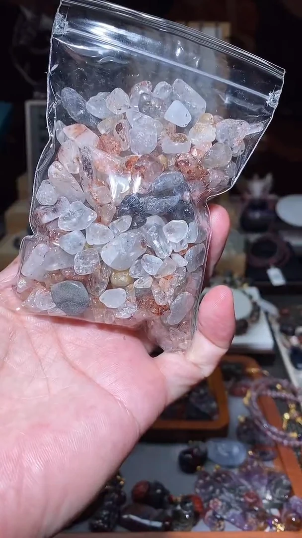 闪灵钻消磁石未镶嵌水晶多样性