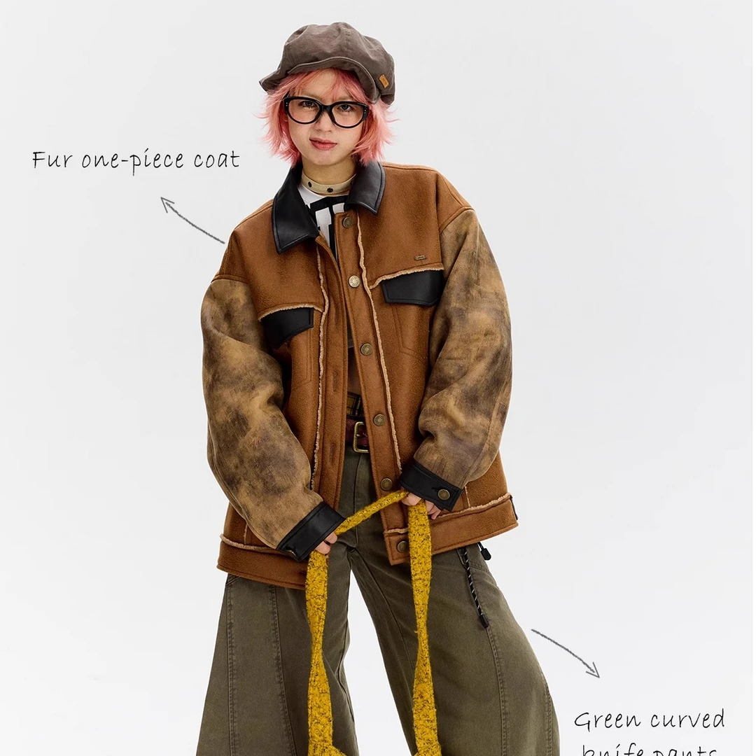 【自播】Oink oink 复古做旧三色拼接皮毛一体外套保暖夹克上衣女