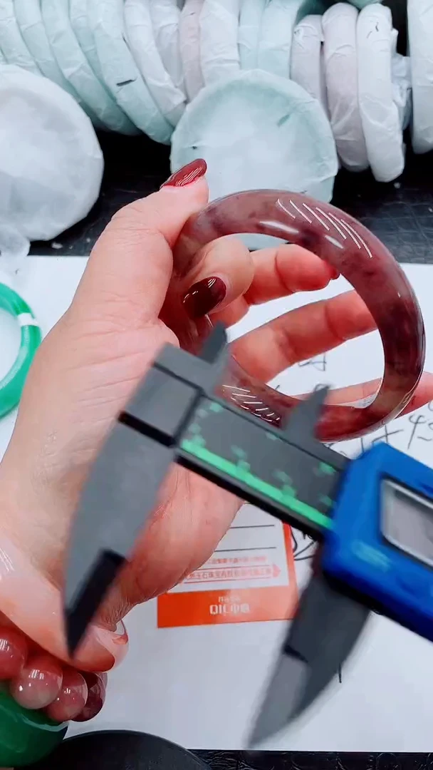 【闪购商品】石英质玉手镯未镶嵌P164-63-64