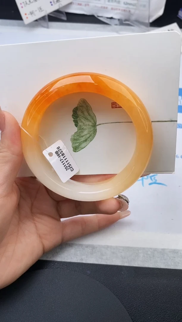 未镶嵌手镯石英质玉w244-HHB61+