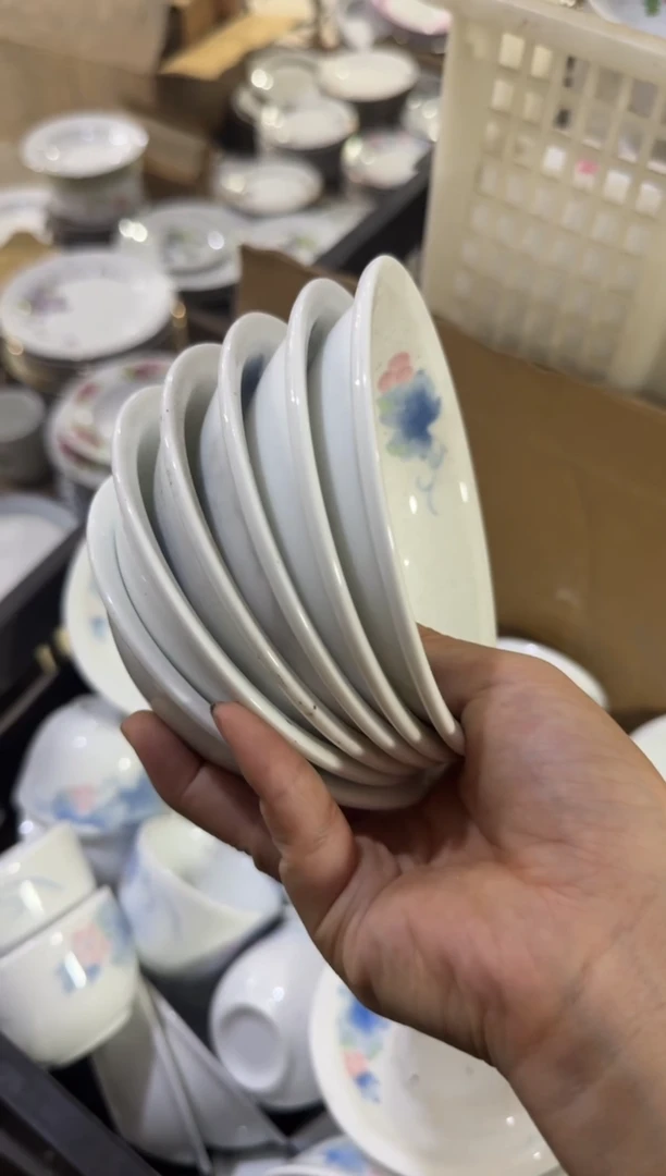 摆件十*六个葡萄酱碟11.6厘米有瑕请慎拍