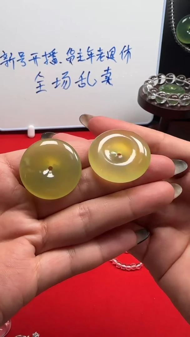 未镶嵌蛇纹石玉珠宝奇石岫玉