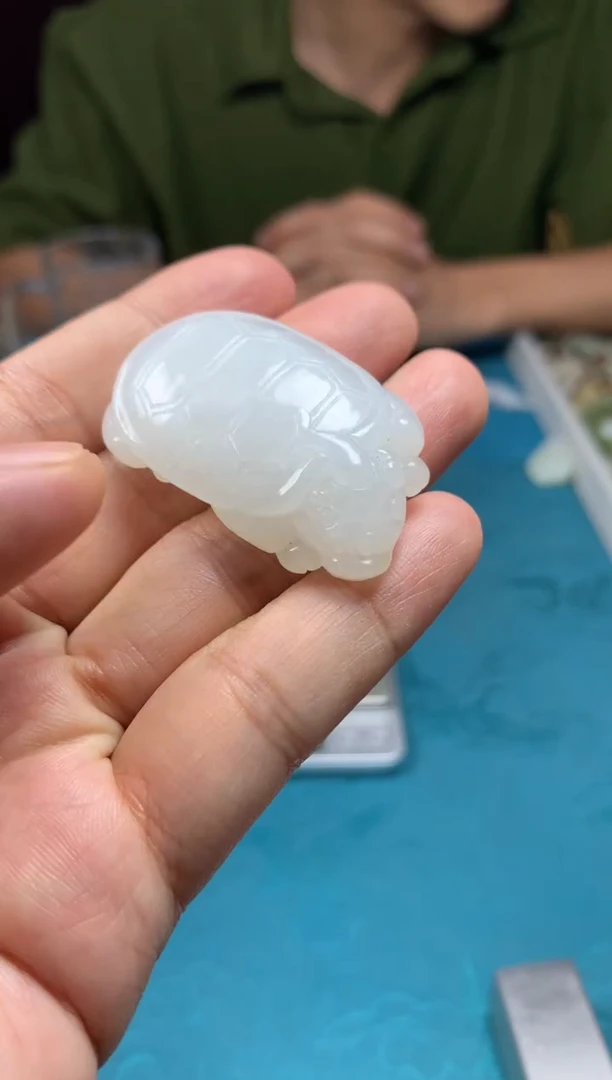 和田玉未镶嵌颈饰1