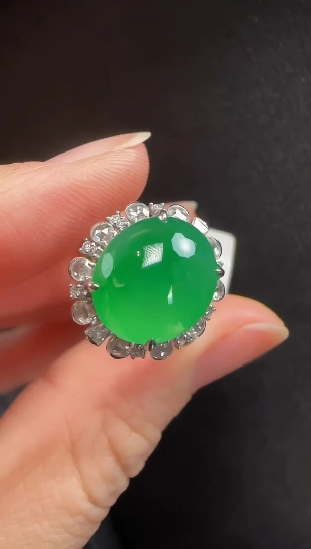 18K金镶嵌戒指翡翠548蛋面一枚