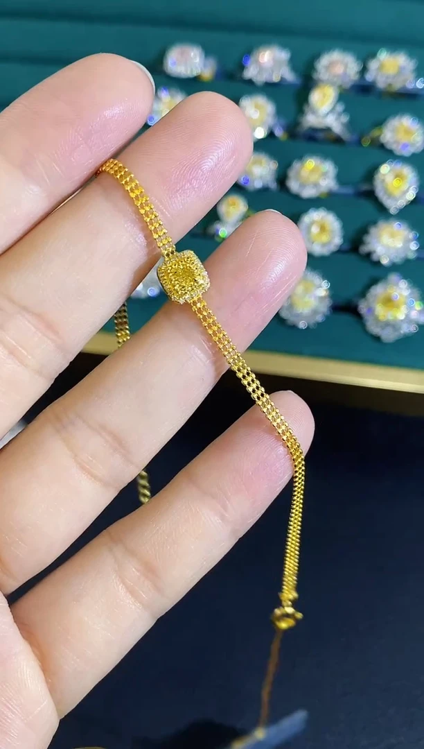 18K金镶嵌手链钻石手链