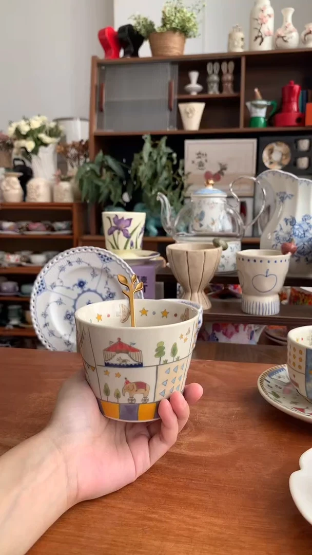 瓷马戏团猪口杯 送勺