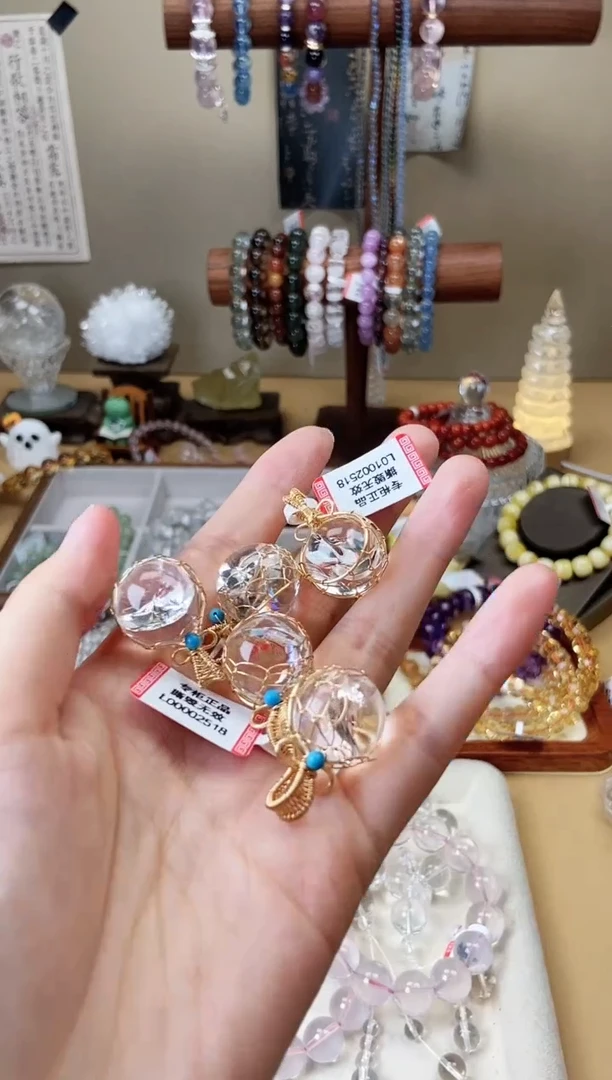 【闪购商品】水晶手链未镶嵌利姆利亚吊坠