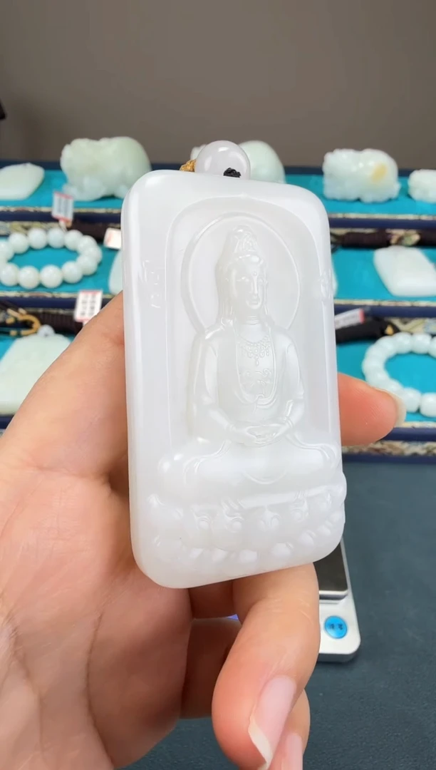 颈饰未镶嵌和田玉1