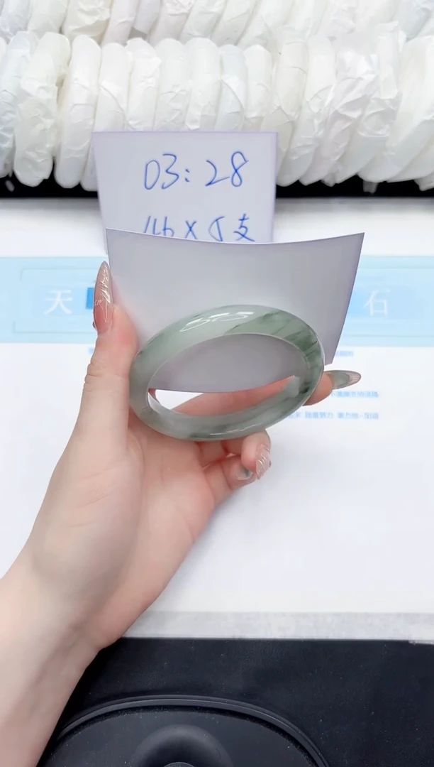 石英质玉手镯未镶嵌6-58