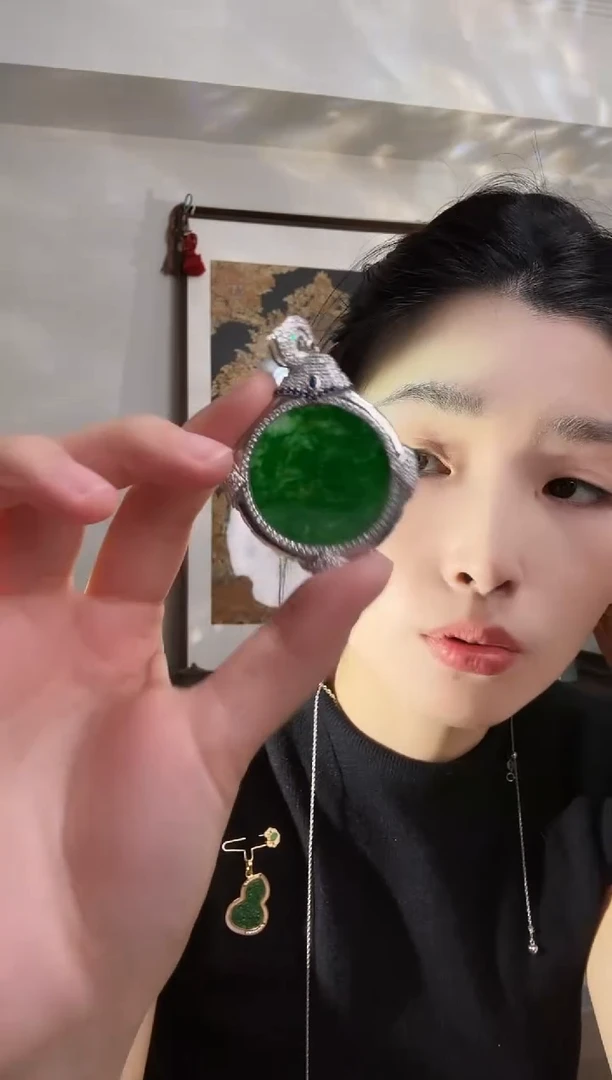 颈饰银S925镶嵌翡翠吊坠