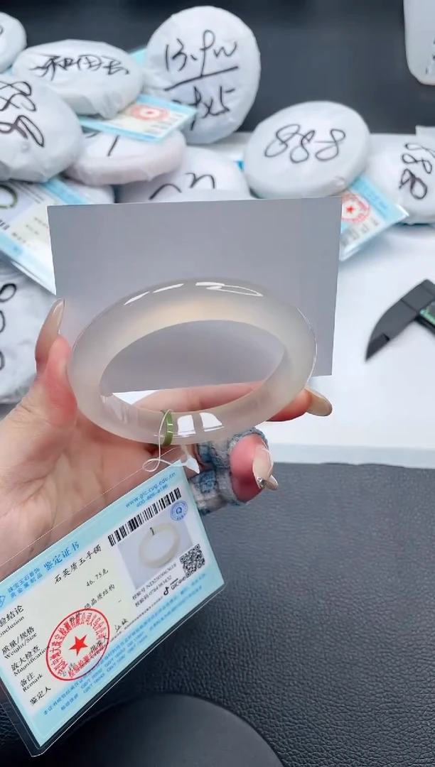 石英质玉手镯未镶嵌3V345-59