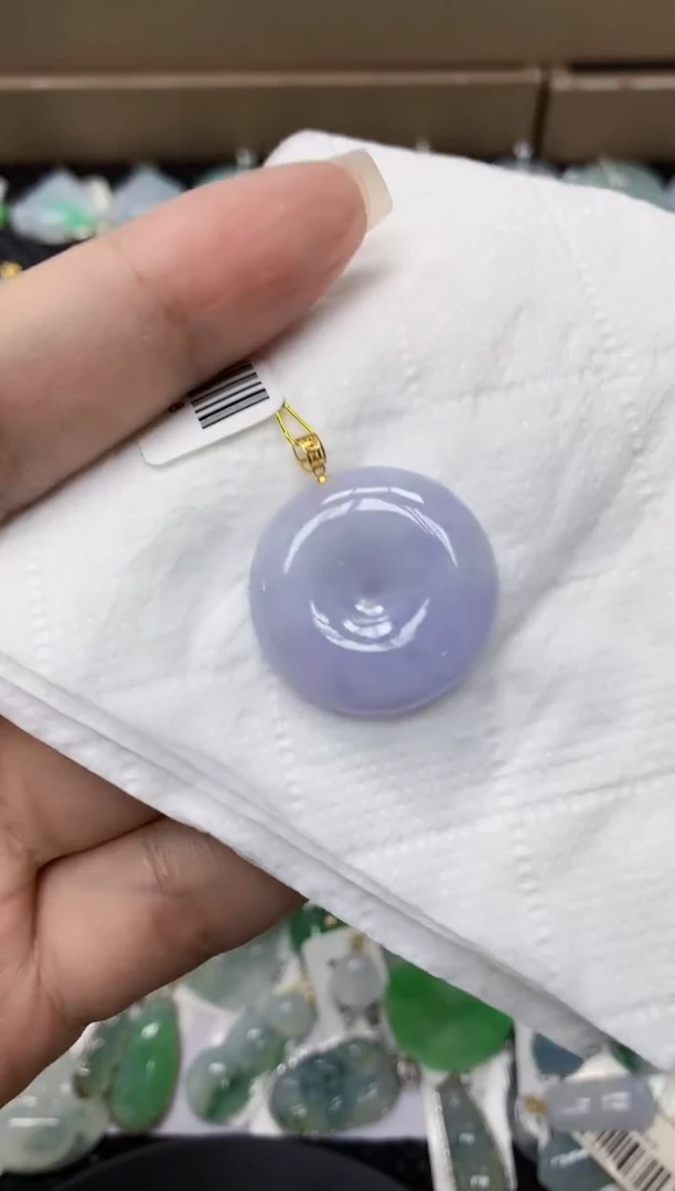 颈饰18K金镶嵌翡翠 11111111111