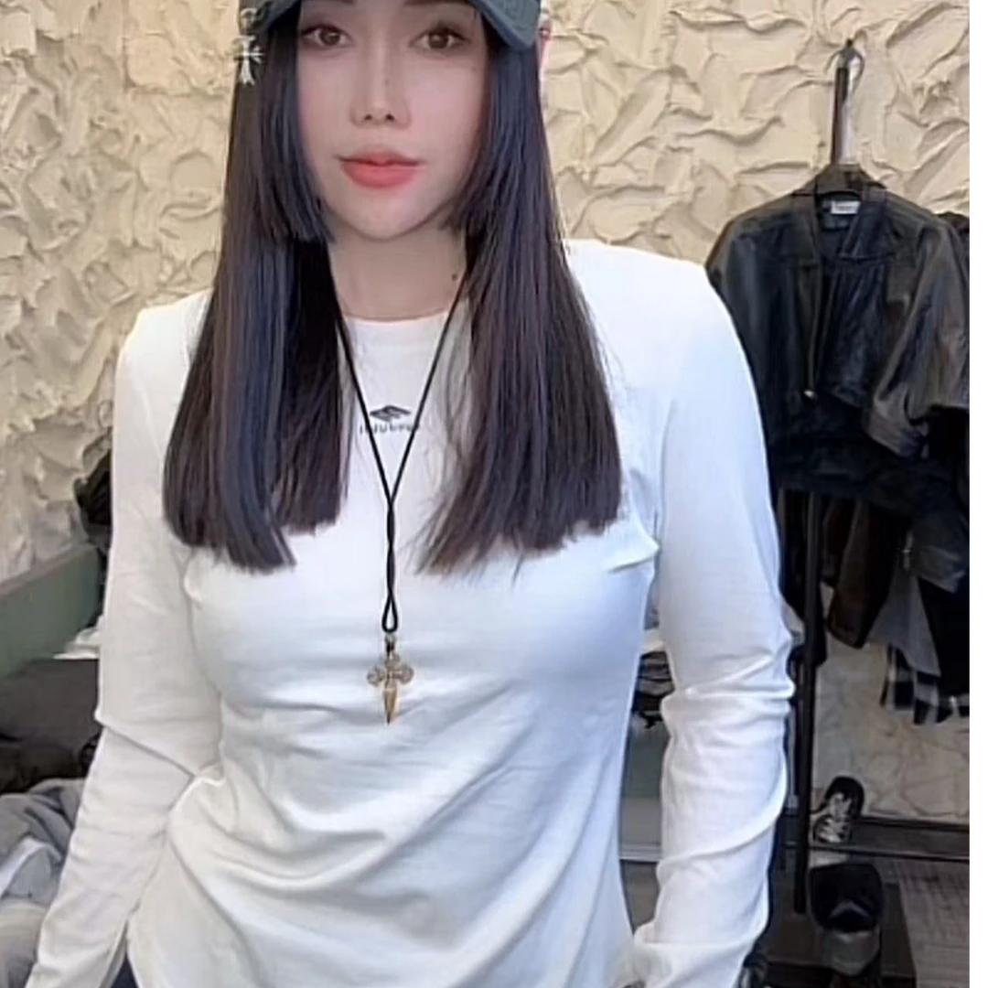 胸前字母简约净版长T恤