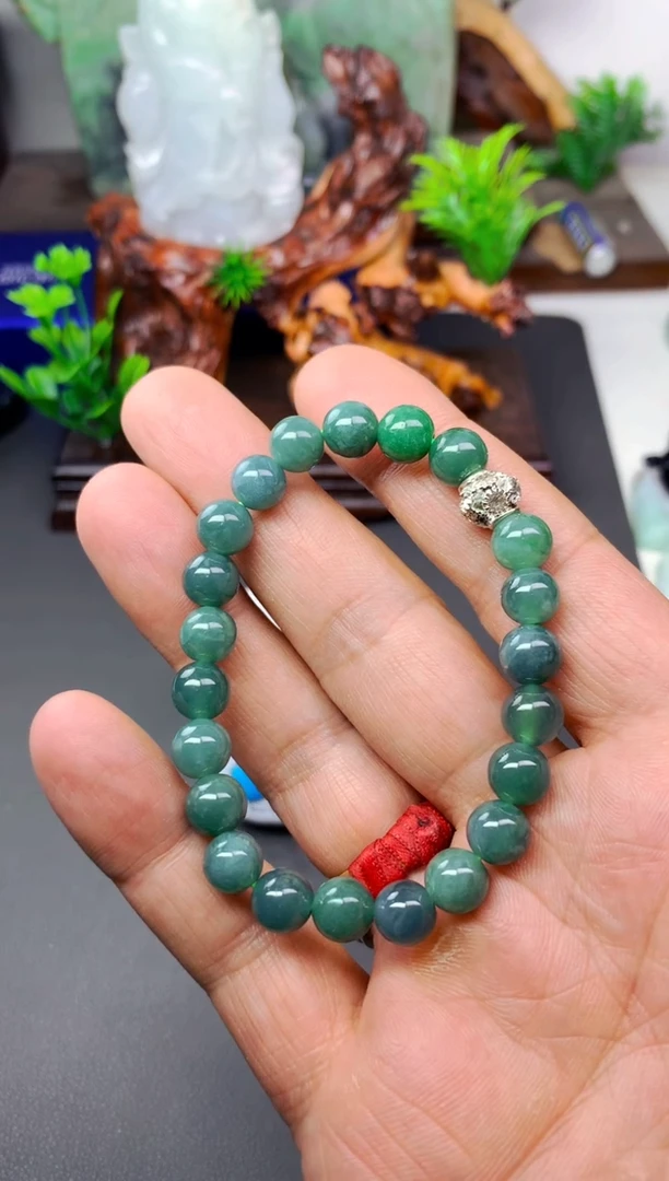 颈饰未镶嵌翡翠栖*手串