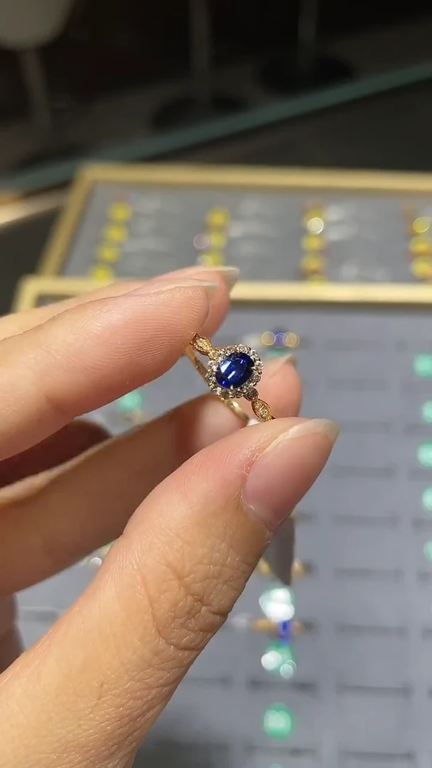戒指蓝宝石18K金镶嵌1