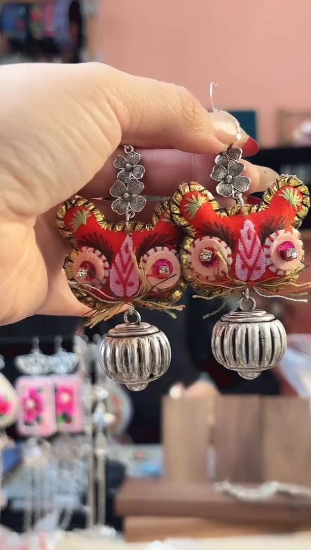 织绣艺枝独绣手工饰品620