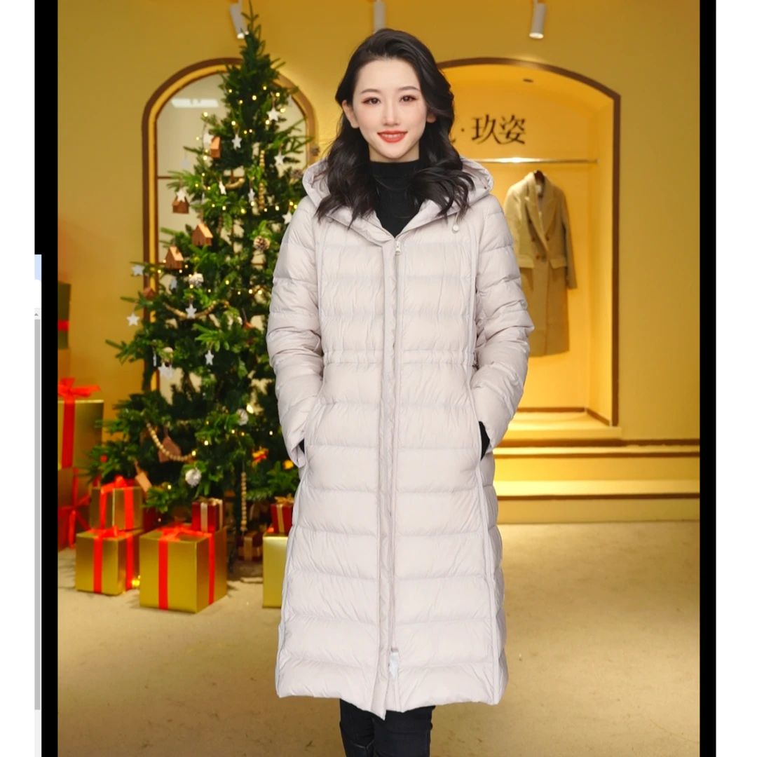 【辛小北专属】玖姿安娜蔻JTDD03230连帽防风拉链白鹅绒羽绒女