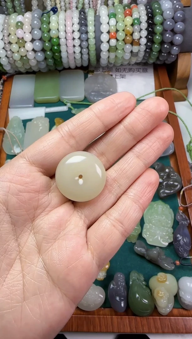 【闪购商品】和田玉无未镶嵌平安扣吊坠