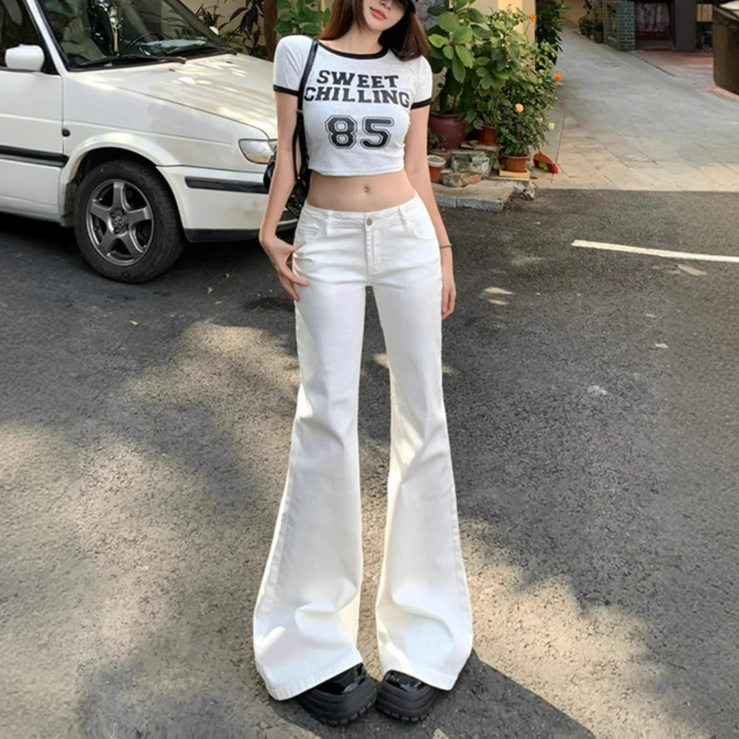 白色辣妹低腰微喇牛仔裤女2025春季新款修身显瘦弹力阔腿裤子
