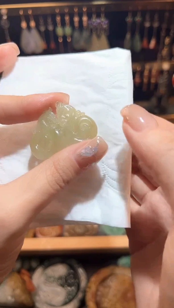 定制翡翠未镶嵌翡翠