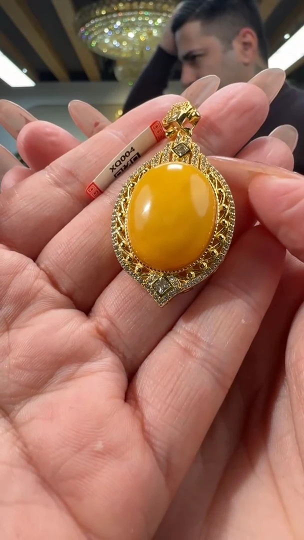 【闪购商品】琥珀吊坠(不含链)未镶嵌天然琥珀蜜蜡