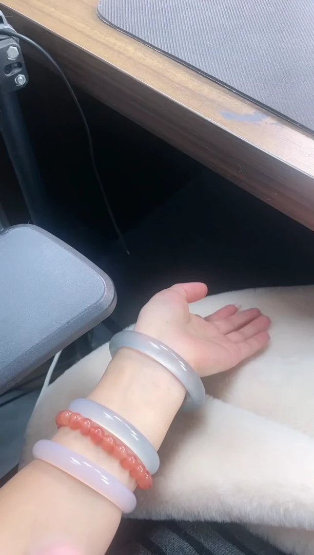 未镶嵌手镯石英质玉262