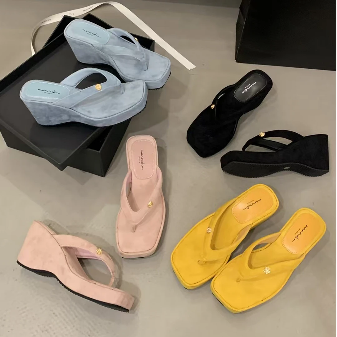 2025夏小个子增高厚底沙滩人字拖鞋女外穿方头坡跟防水台夹趾拖鞋