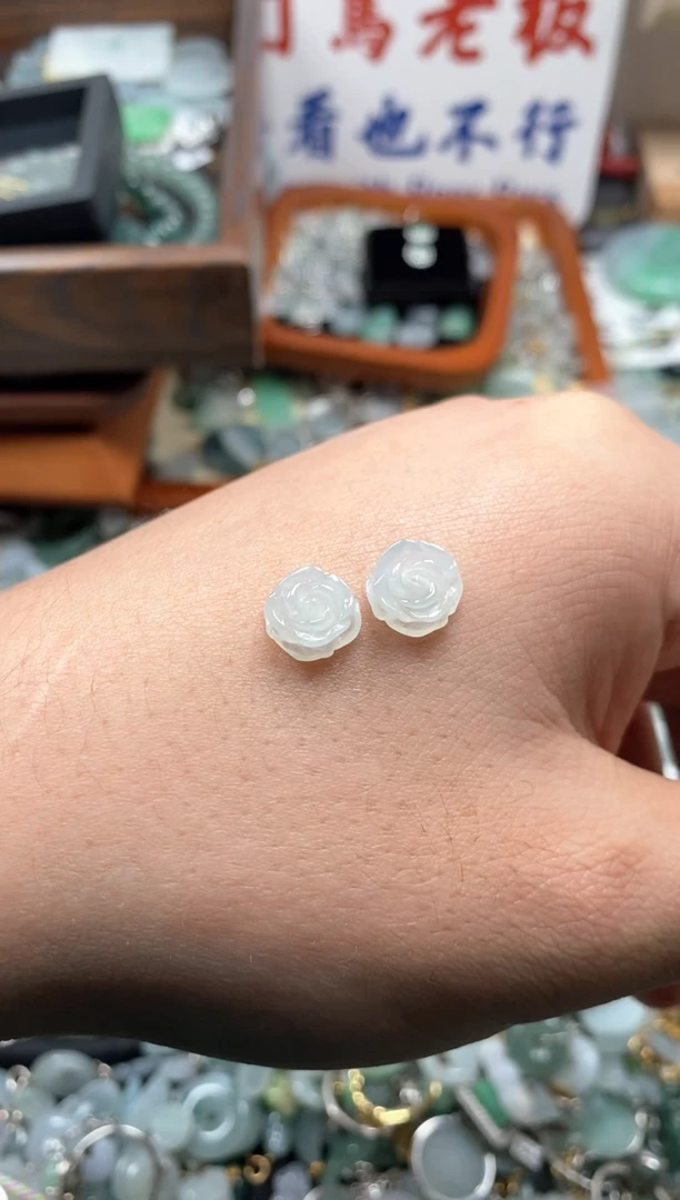 【闪购商品】翡翠颈饰未镶嵌哥哥