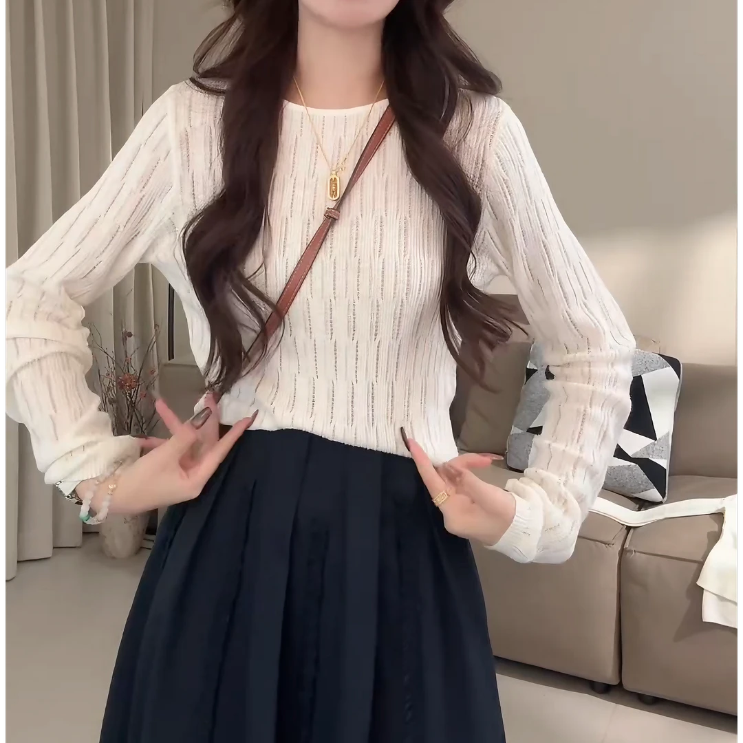 2025早秋新款镂空休闲圆领网红针织衫百搭长袖打底上衣LK2506015