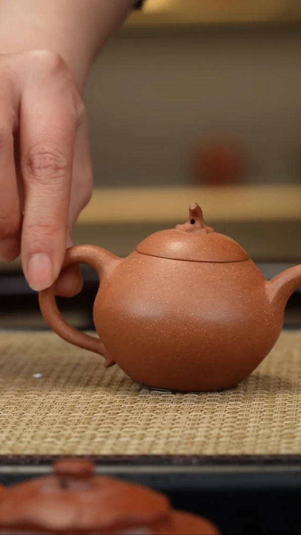 【闪购商品】紫砂茶壶微瑕老段泥茄瓜