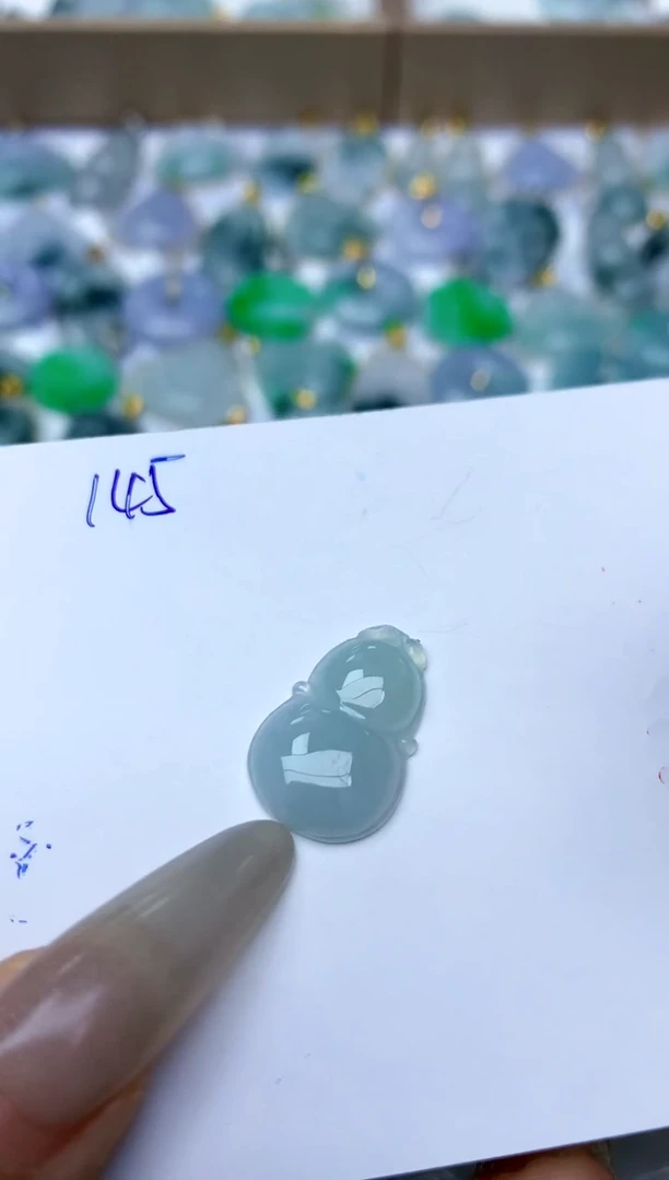 【闪购商品】翡翠颈饰未镶嵌天然A货翡翠