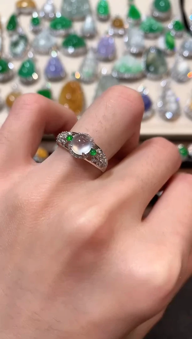 翡翠戒指18K金镶嵌n7