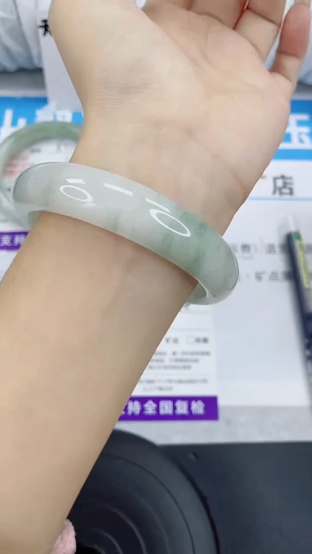 未镶嵌手镯石英质玉138-60/61