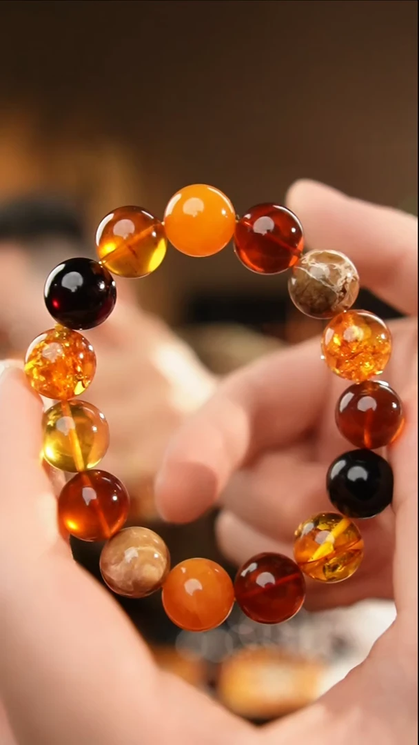 琥珀颈饰未镶嵌13+多宝手串
